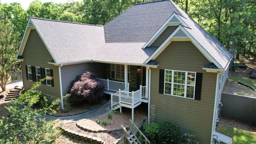 305 Blake Dr., Canton, GA 30114