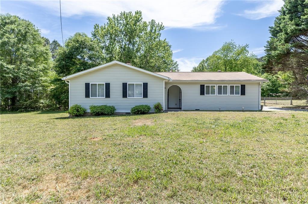 1597 Bennett Rd., Grayson, GA 30017