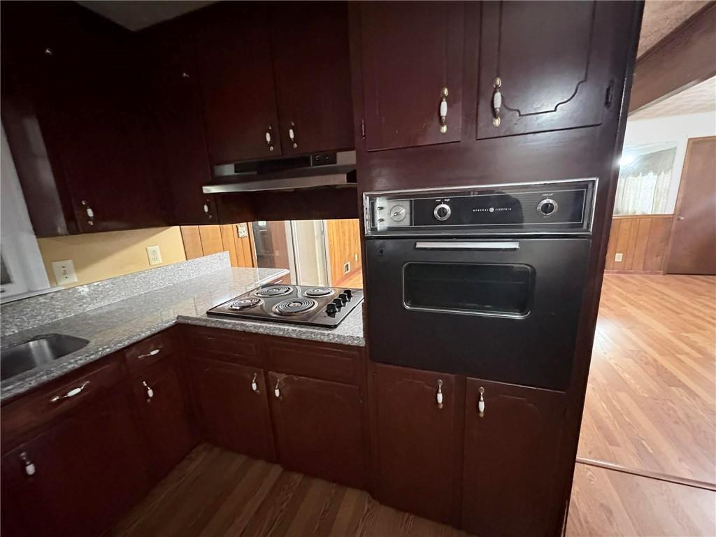 6478 River Run Rd., Riverdale, GA 30274