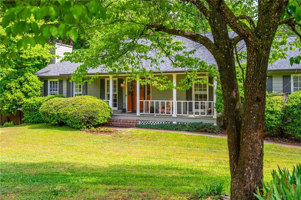 1301 Kensington Ln., Woodstock, GA 30188