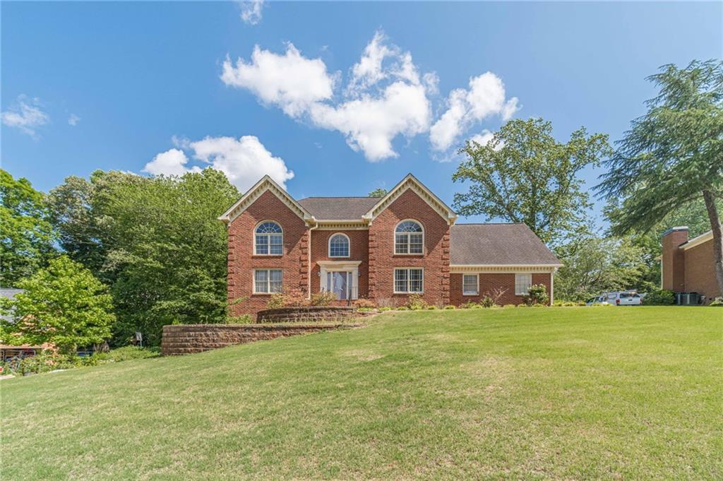 5060 Hodgkins Pl., Lilburn, GA 30047