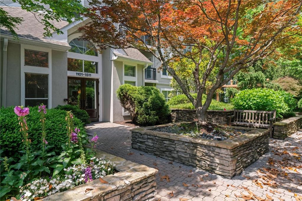 1102 River Green Dr., Atlanta, GA 30327