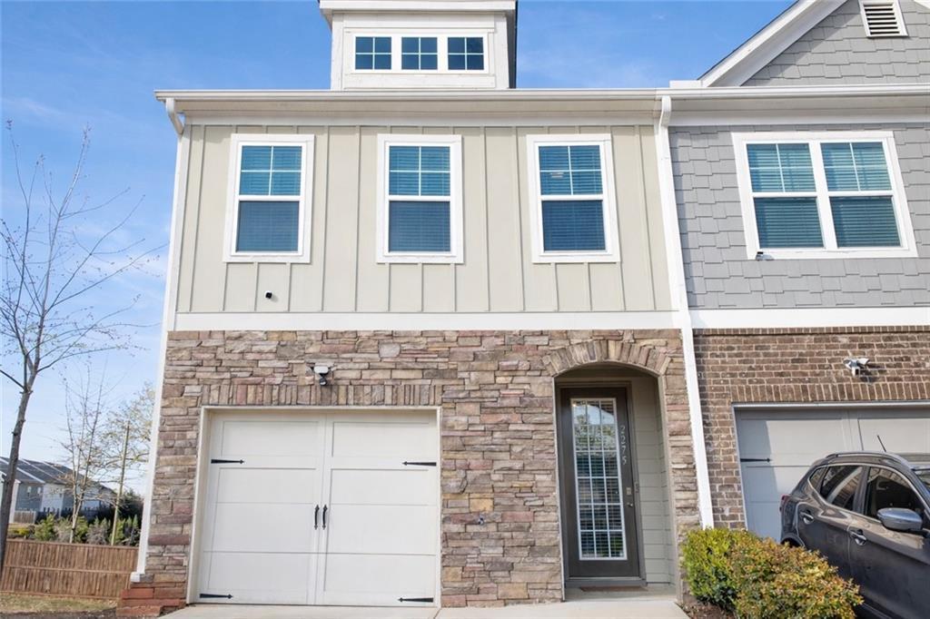 2275 Rolling Tr., Lithonia, GA 30058