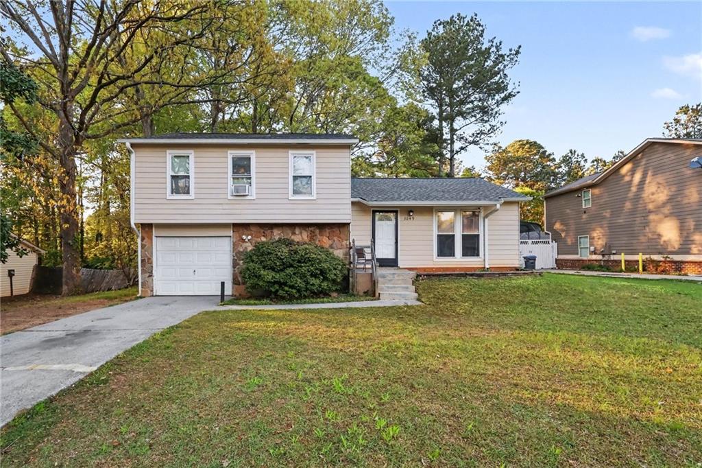 3049 Meadow Wood Ct., Lawrenceville, GA 30044