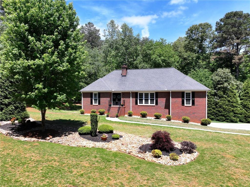 131 Page Pl., Canton, GA 30114