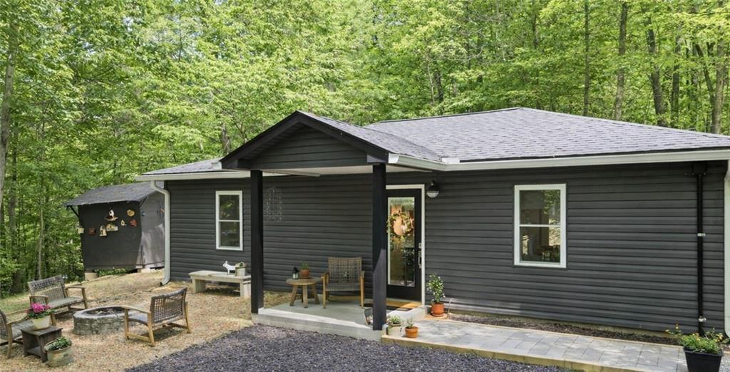 728 Pleasant Gap Rd., Ellijay, GA 30540