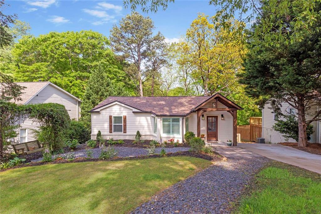 1840 Woodland Hills Ave., Atlanta, GA 30318