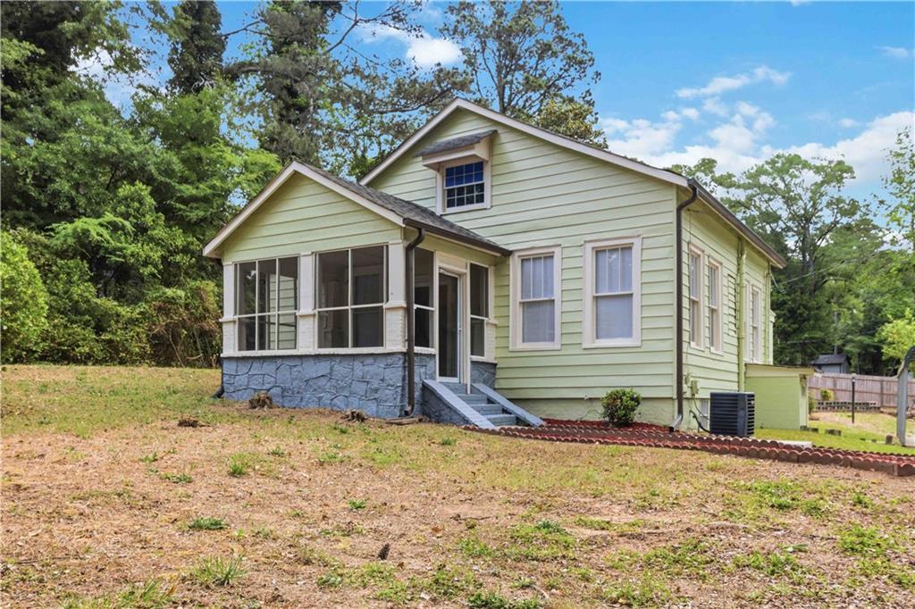 302 Fayetteville Rd., Jonesboro, GA 30236