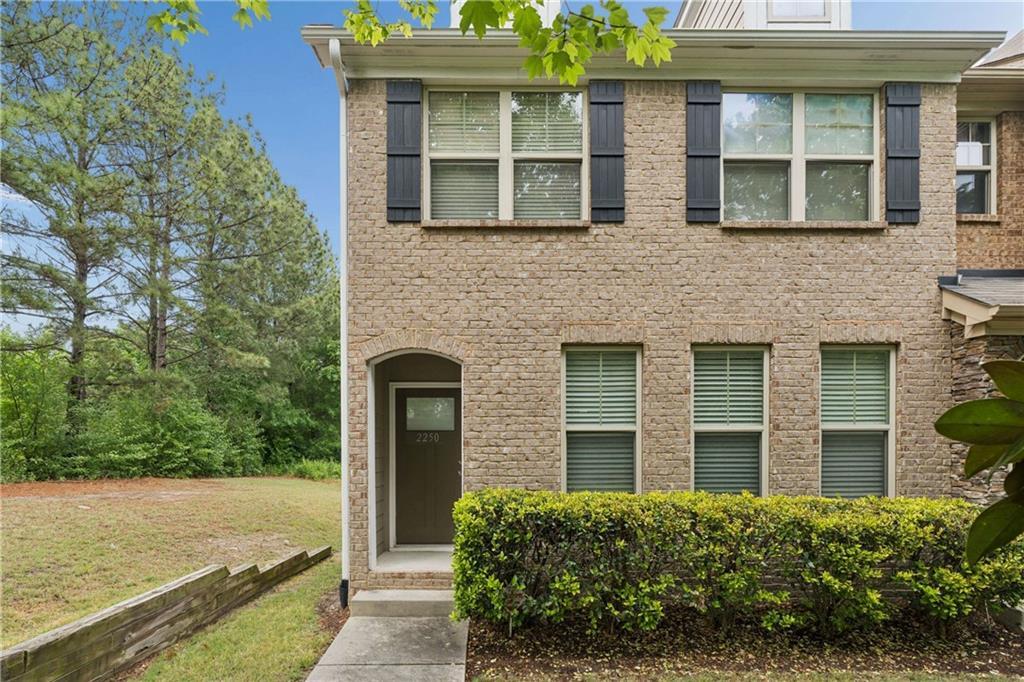 2250 Whiteoak Dr., Smyrna, GA 30080
