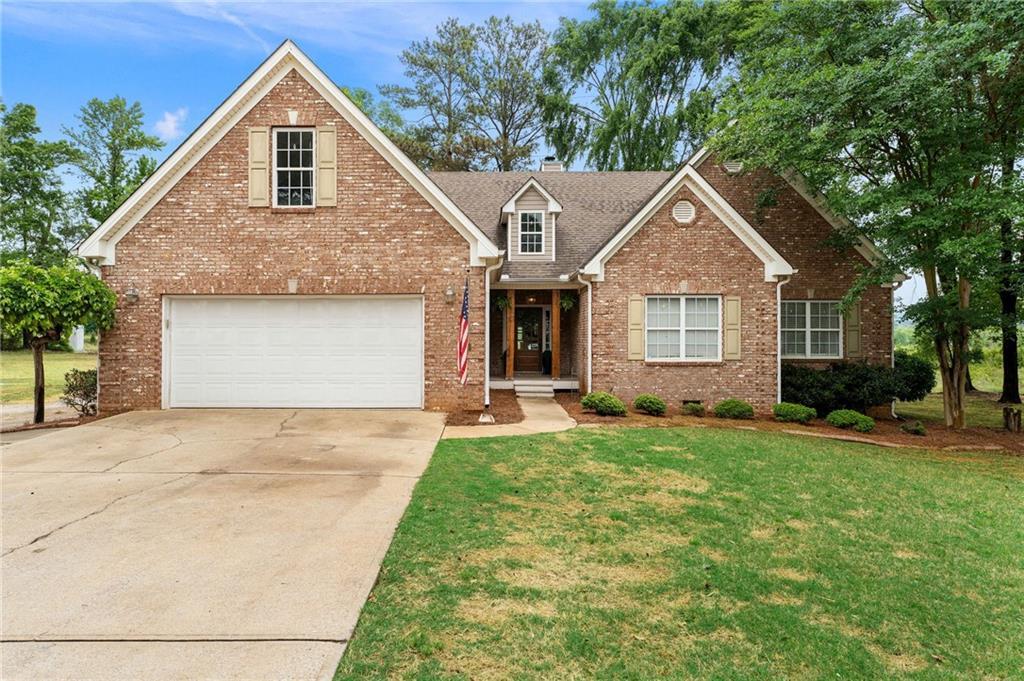 12 Grapevine Way, Cartersville, GA 30121