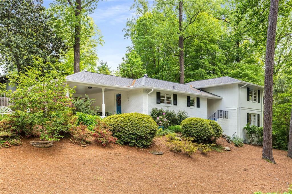 504 Kingswood Ln., Atlanta, GA 30305
