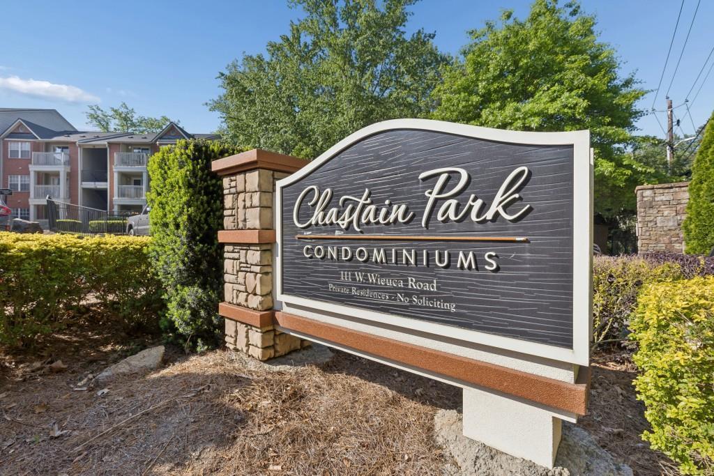 1024 Chastain Park Ct., Atlanta, GA 30342