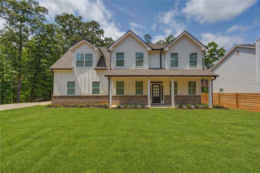 3350 Lanier Cir., Gainesville, GA 30506