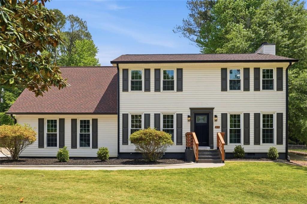114 Shadowood Ln., Peachtree City, GA 30269