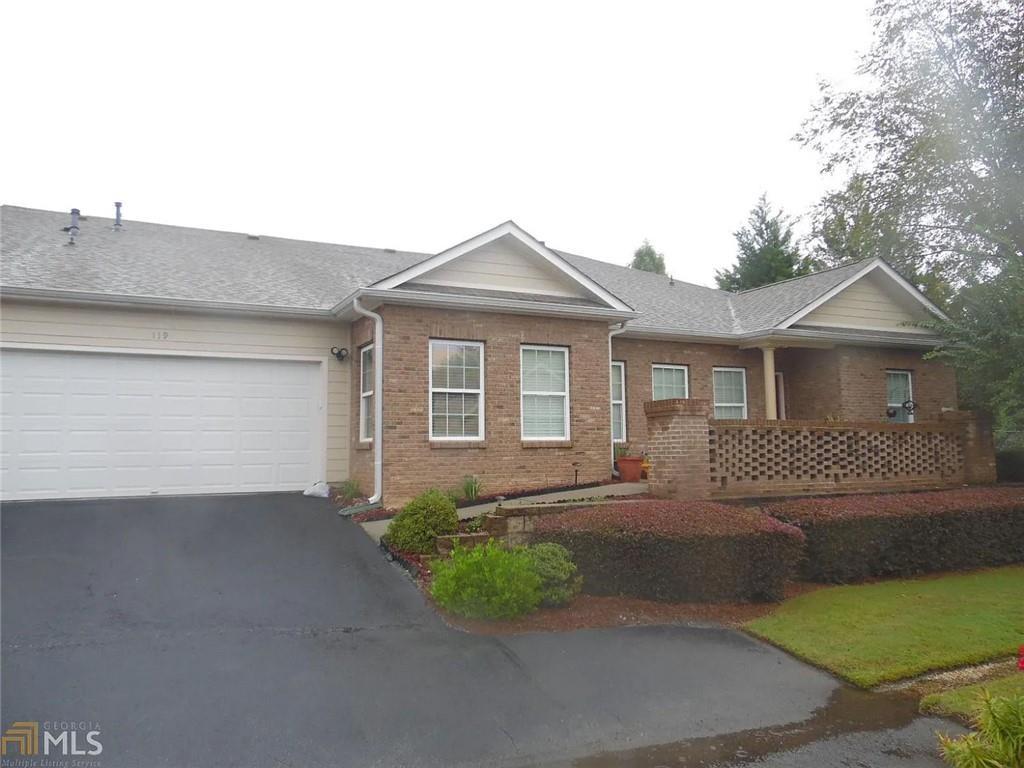 119 Villa Park Cir., Stone Mountain, GA 30087