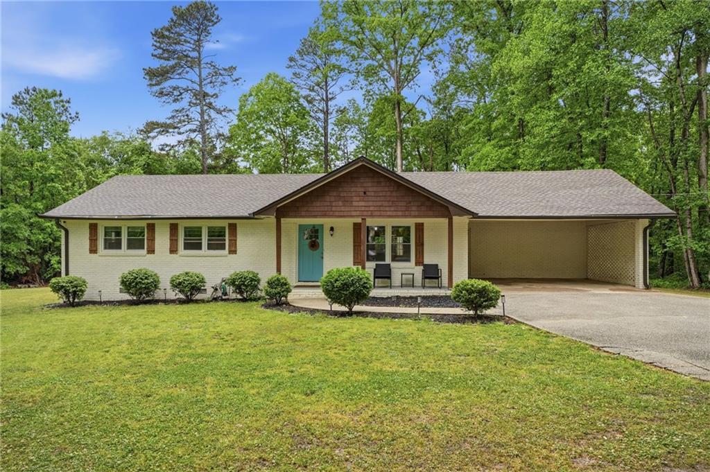 405 W Barbara Ln., Carrollton, GA 30117