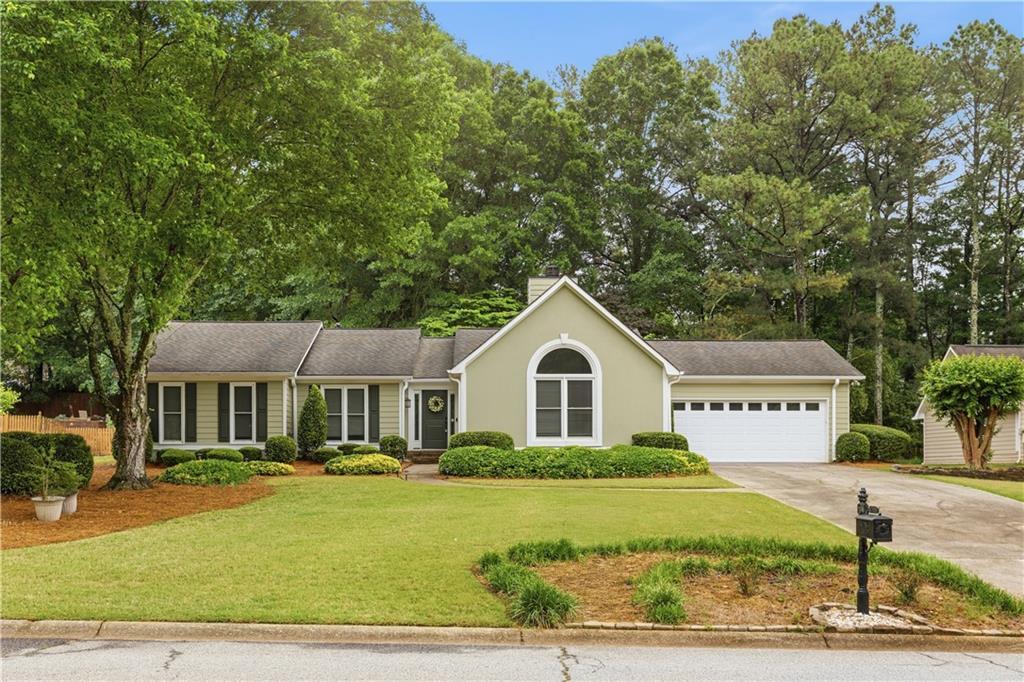 2824 Carriage Rowe, Duluth, GA 30096