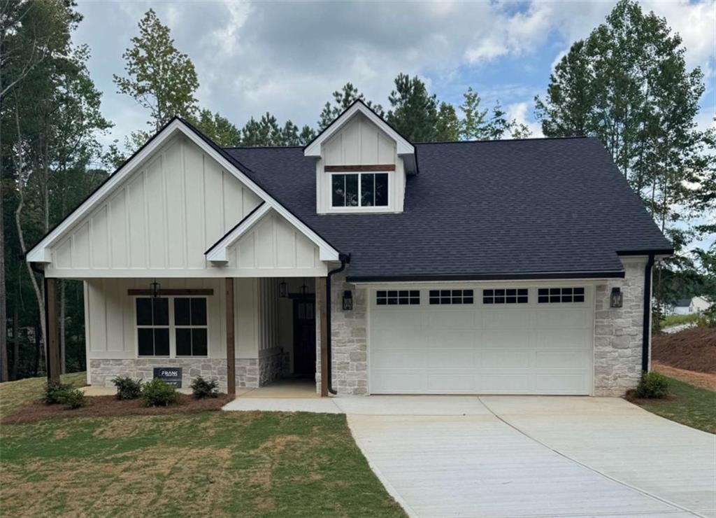 73 Hazel Ln., Bremen, GA 30110