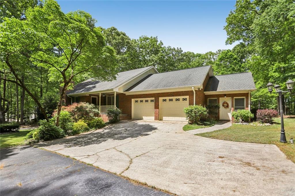 13597 Woolsey Rd., Hampton, GA 30228