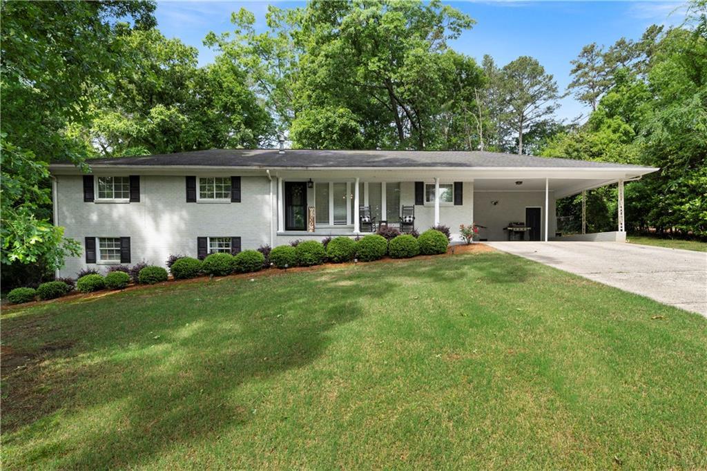 212 Sherwood Dr., Calhoun, GA 30701