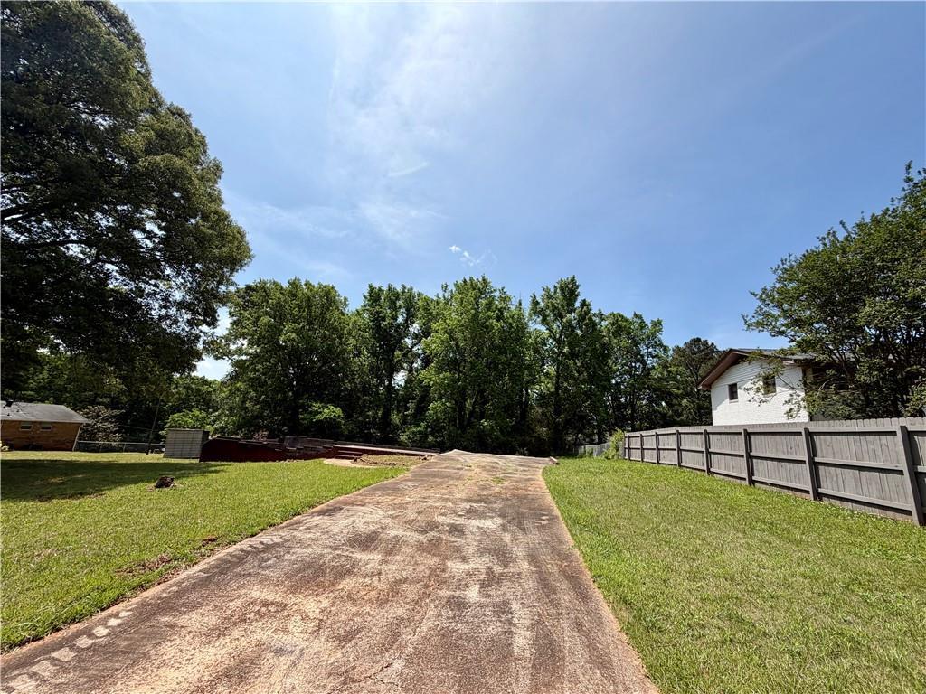 6674 Birch Rd., Douglasville, GA 30187