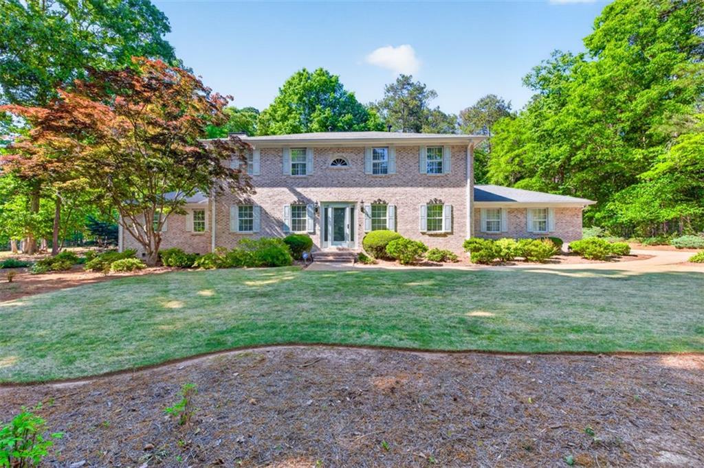 205 Allie Dr., Mcdonough, GA 30252