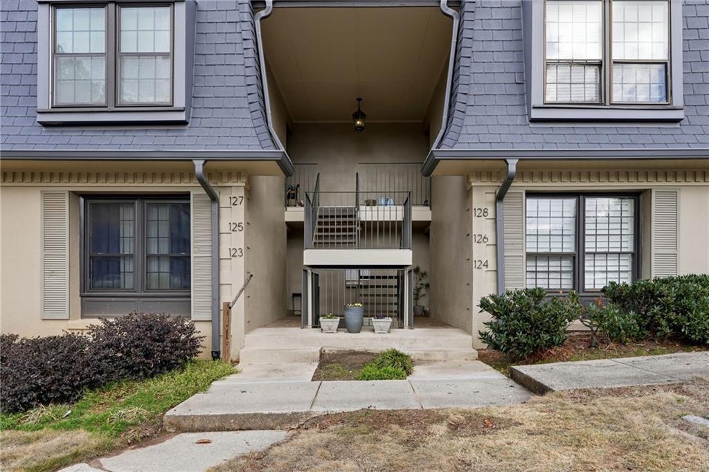 123 Maison Pl., Atlanta, GA 30327