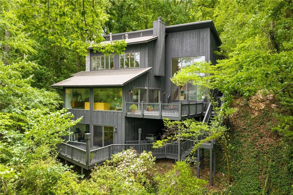 225 River North Dr., Atlanta, GA 30328