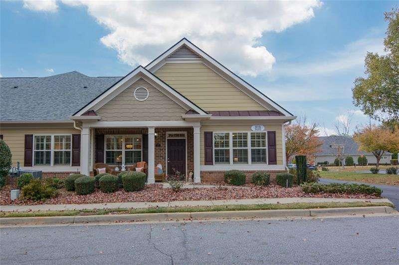 910 Brook Knoll Ln., Cumming, GA 30041