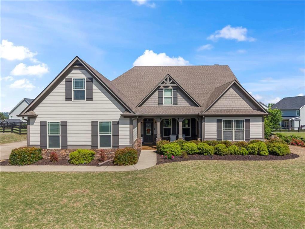 549 Riverwalk Manor Dr., Dallas, GA 30132