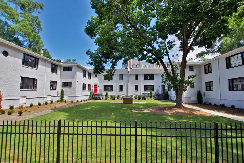 99 Peachtree Memorial Dr. #C2, Atlanta, GA 30309