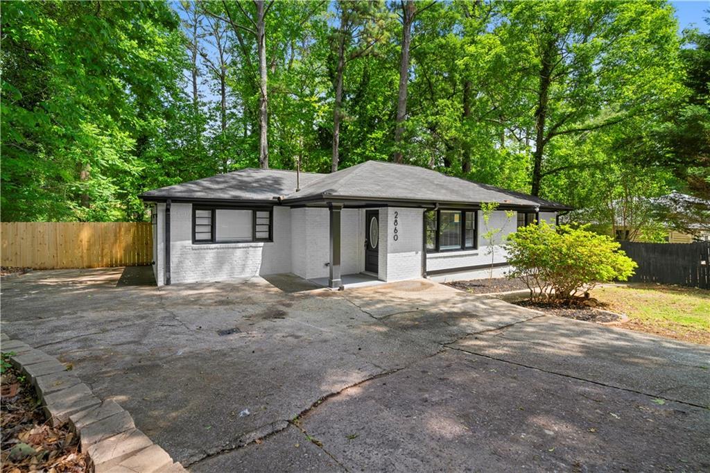2860 Reveille Cir., Atlanta, GA 30316