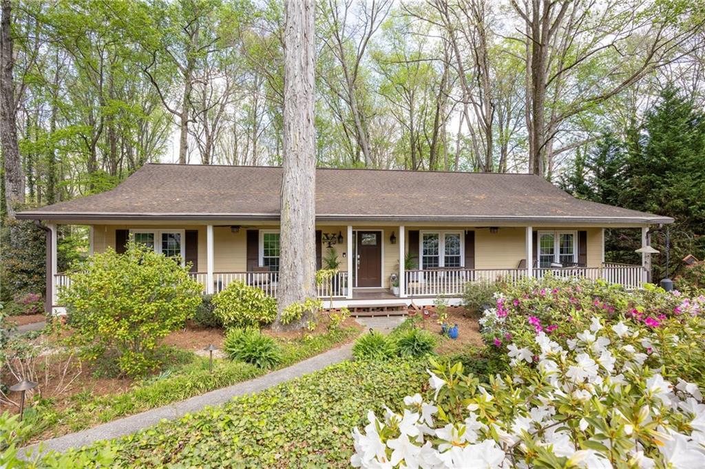 2058 Shillingwood Dr., Kennesaw, GA 30152