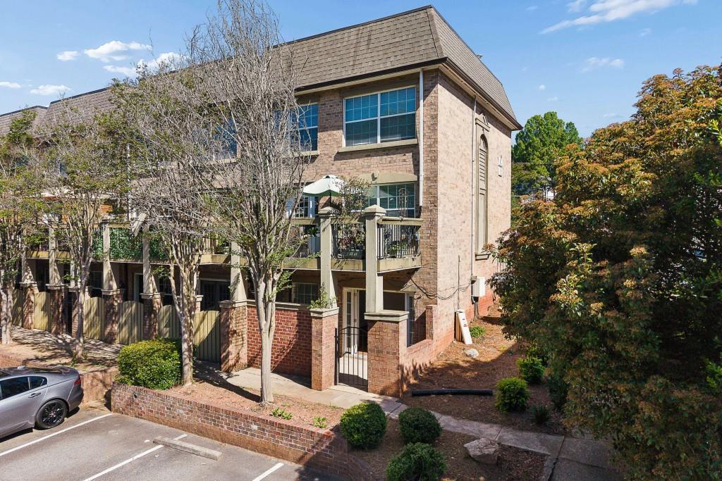 6980 Roswell Rd. #C13, Atlanta, GA 30328