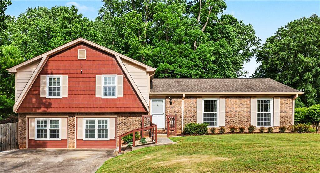 1315 Sanden Ferry Dr., Decatur, GA 30033
