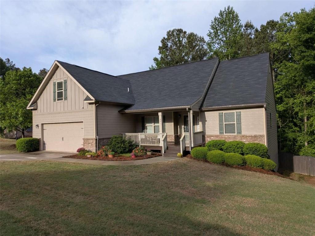 801 Rouse Cir., Hoschton, GA 30548