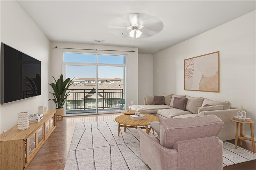 711 Cosmopolitan Dr. #353, Atlanta, GA 30324
