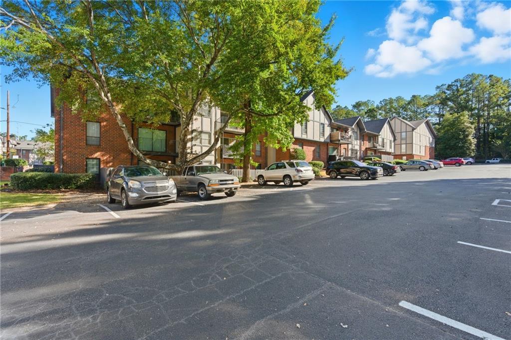6851 Roswell Rd. #J14, Sandy Springs, GA 30328