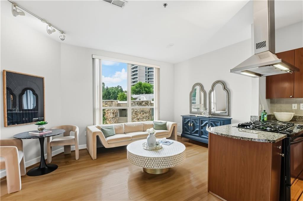 2626 Peachtree Rd. #606, Atlanta, GA 30305