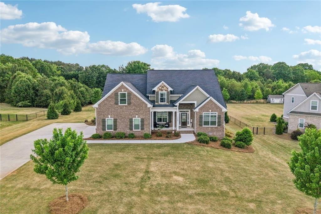 1354 Horseshoe Bend Ln., Bogart, GA 30622