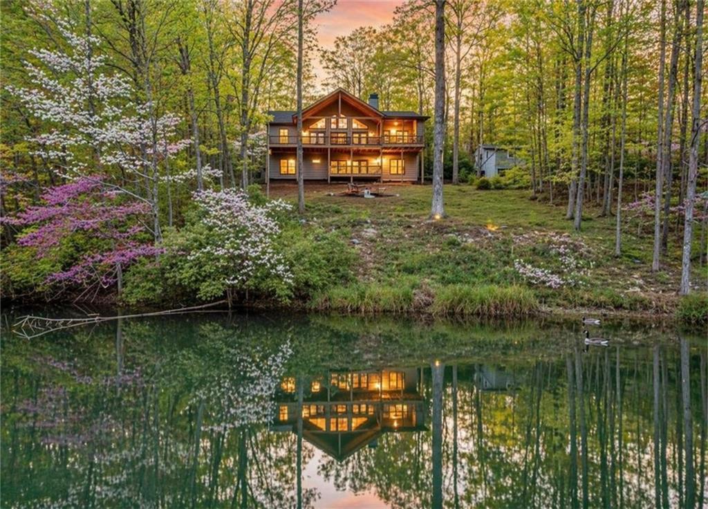 382 Pocaset Dr., Ellijay, GA 30540