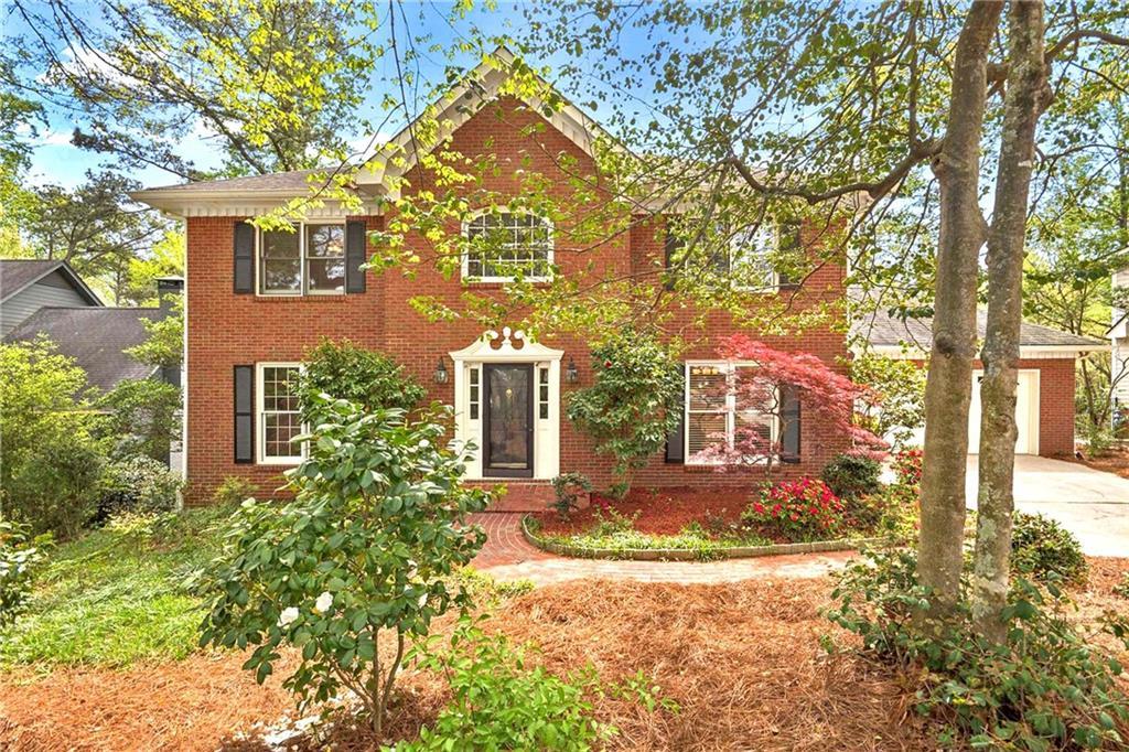 5055 Roxburgh Dr., Roswell, GA 30076