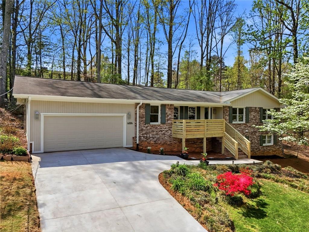4304 Lindsey Way, Roswell, GA 30075