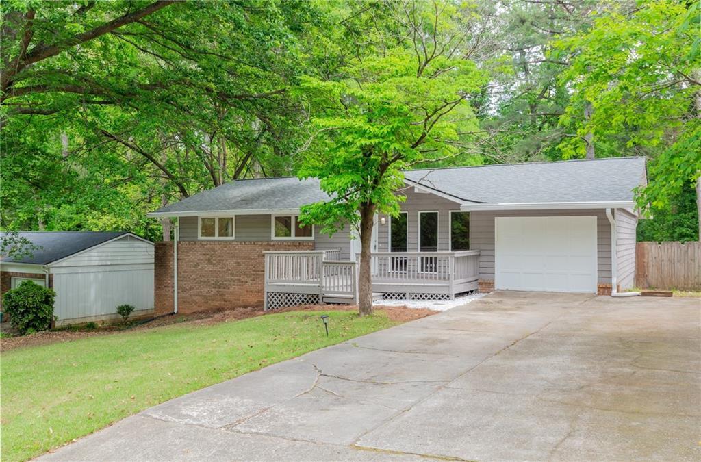 2649 Rolling View Dr., Smyrna, GA 30080