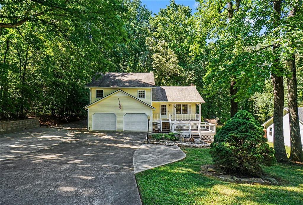 174 W Mountain Oak St., Canton, GA 30115