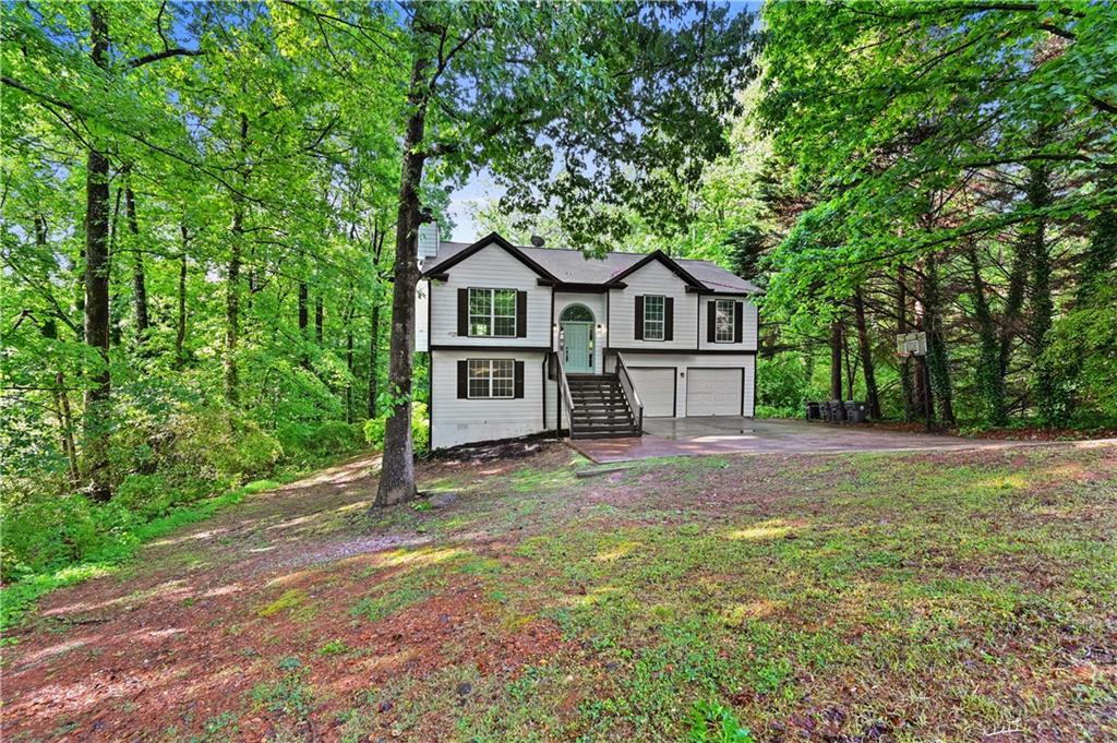 2349 Norman Woods Ct., Dacula, GA 30019
