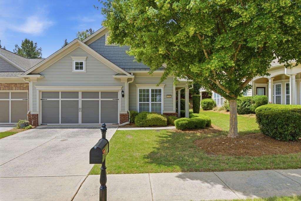 6201 Longleaf Dr., Hoschton, GA 30548
