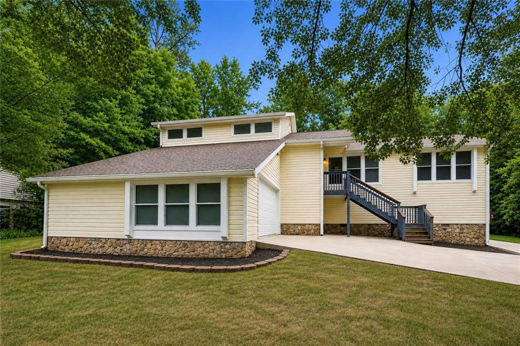 1920 Oakleaf Ln., Lithia Springs, GA 30122