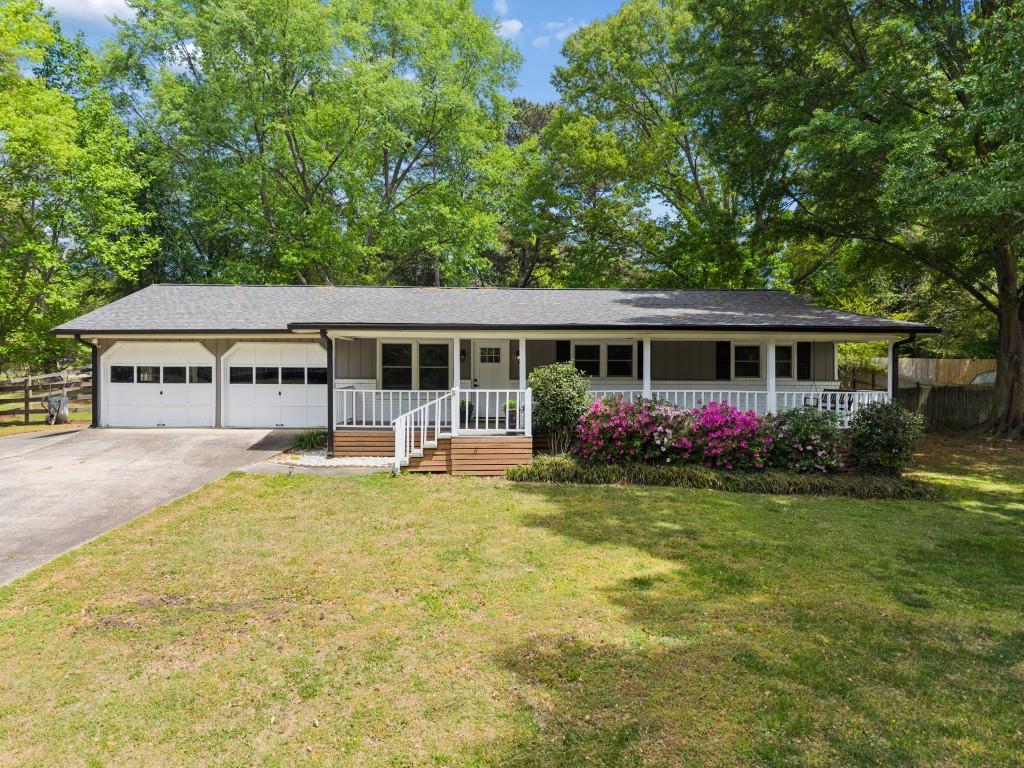 1811 Old Lost Mountain Rd., Powder Springs, GA 30127