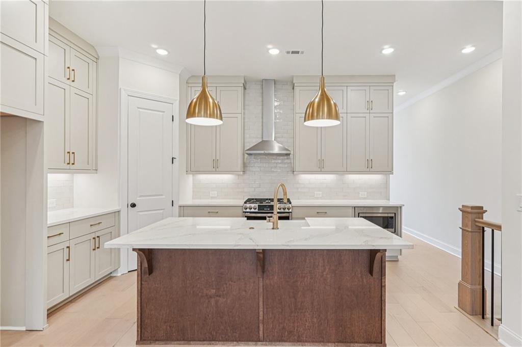 1002 Crown Oak St. #40, Johns Creek, GA 30002